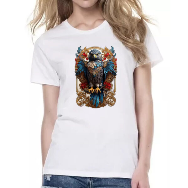 Camiseta Baby Look Falcao majestoso - Imagem 2