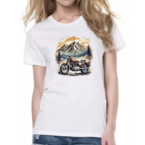 Camiseta Baby Look Motocicleta vintage montanhas - Imagem 2