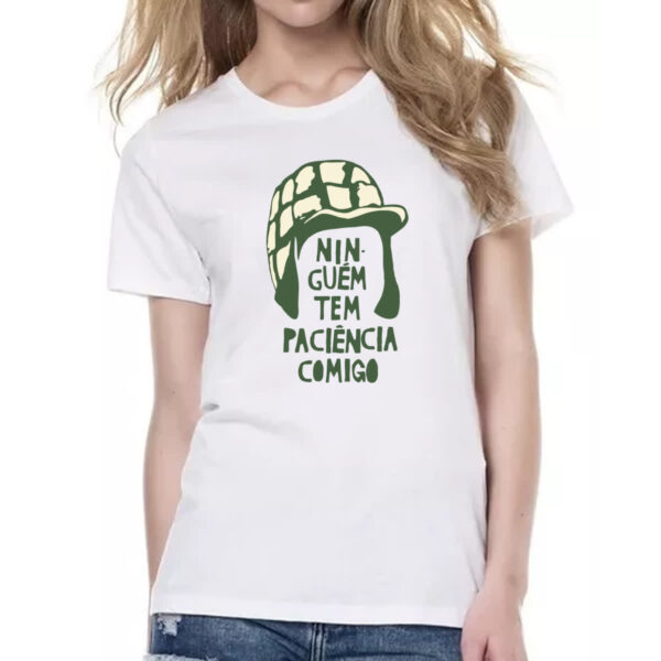 Camiseta Baby Look Ninguem tem paciencia comigo - Imagem 2