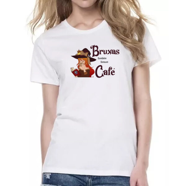 Camiseta Baby Look Bruxas tambem tomam cafe - Imagem 2
