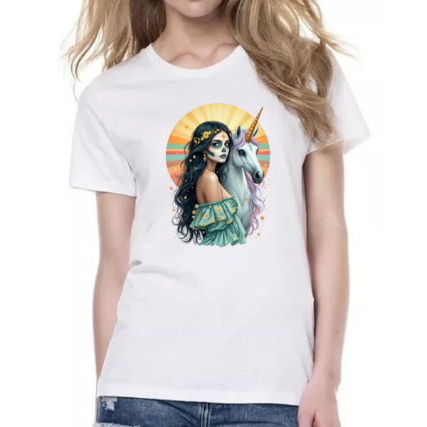 Camiseta Baby Look Caveira catrina e o unicornio - Imagem 2