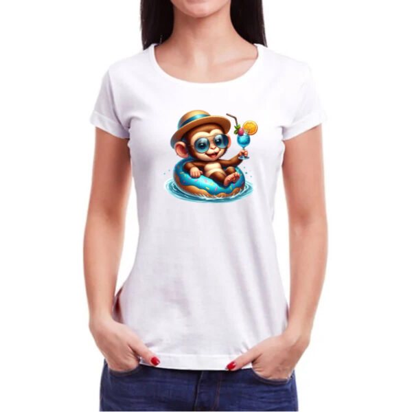Camiseta Baby Look Macaco na boia - Imagem 3