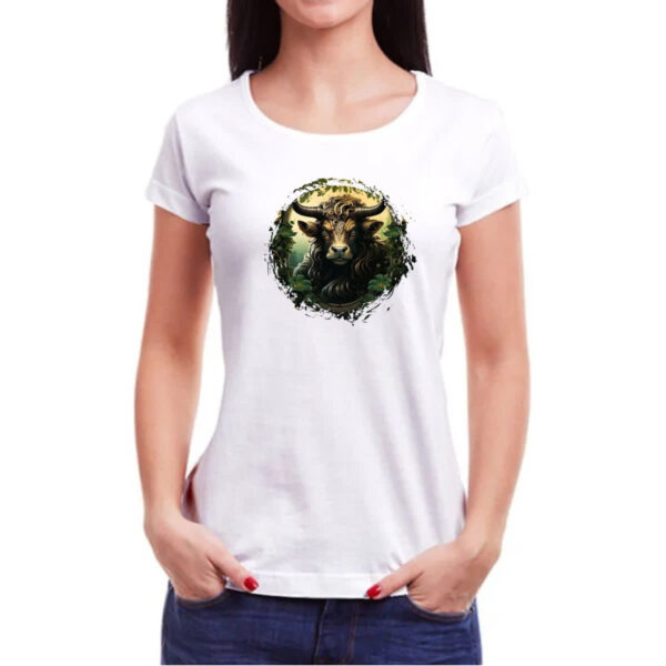 Camiseta Baby Look Minotauro moldurado em folhas - Imagem 3