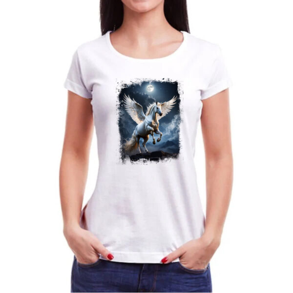 Camiseta Baby Look Pegasus ao luar - Imagem 3