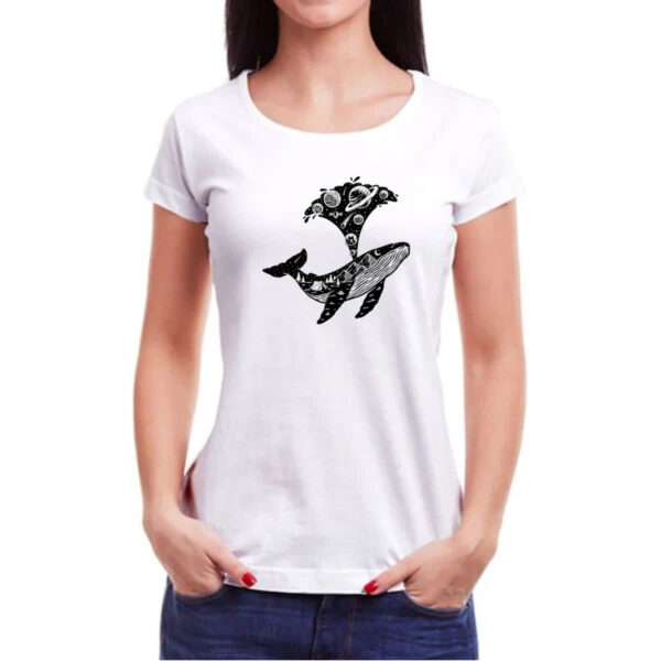 Camiseta Baby Look Baleia universo estrelas - Imagem 3