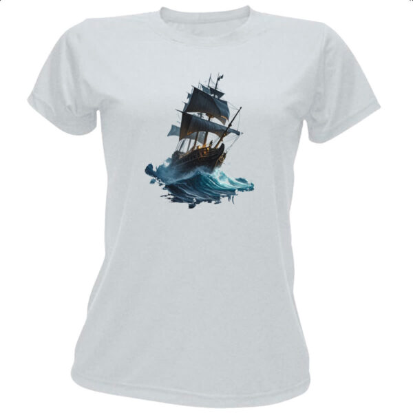 Camiseta Baby Look Navio em mar aberto