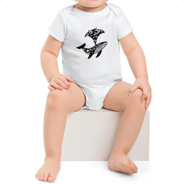 Body infantil Baleia universo estrelas - Imagem 2