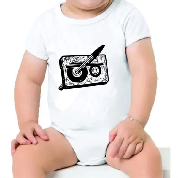 Body infantil Nostalgia Fita K7 e Caneta - Imagem 4