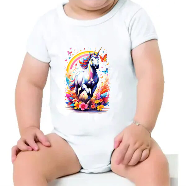 Body infantil Unicornio correndo ao arco-iris - Imagem 4