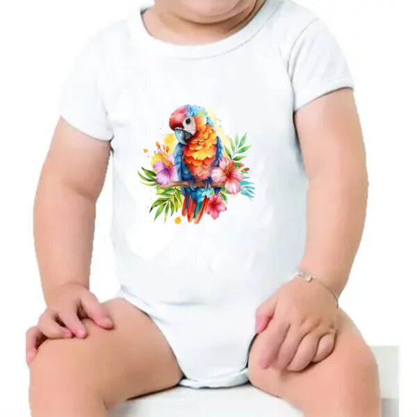 Body infantil Arara na flor - Imagem 4