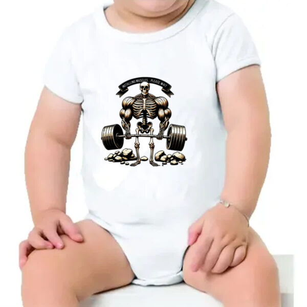 Body infantil Caveira instalando musculos - Imagem 4