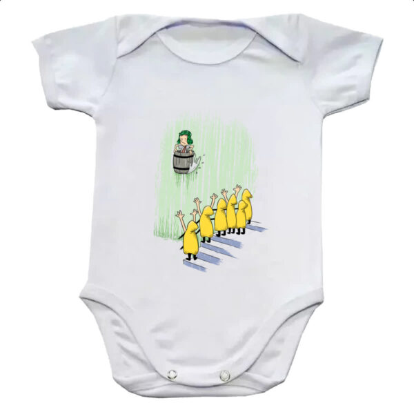 Body infantil Chaves descendo as cataratas em um barril