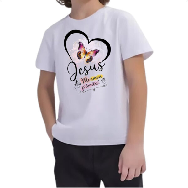 Camiseta Infanto Juvenil Jesus me amou primeiro - Imagem 2