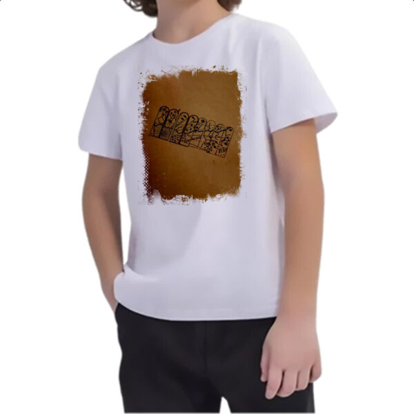 Camiseta Infanto Juvenil Grimm Chaves Mapa Floresta Negra - Imagem 2