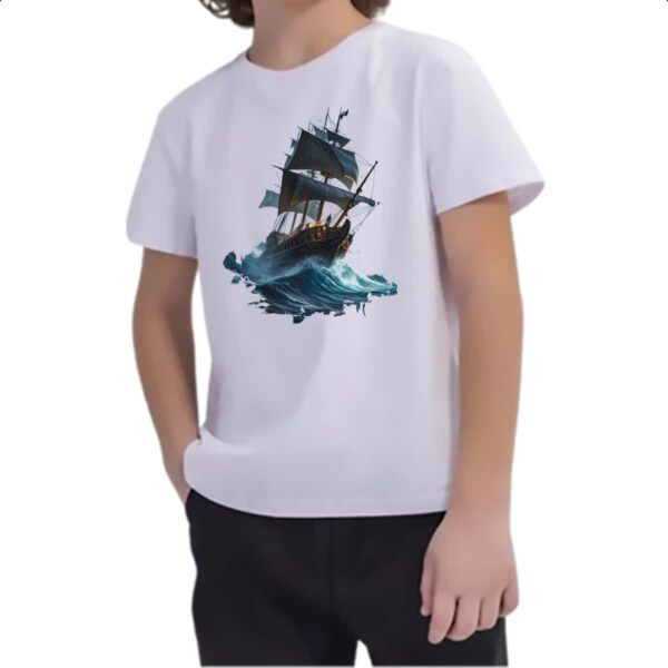 Camiseta Infanto Juvenil Navio em mar aberto - Imagem 2