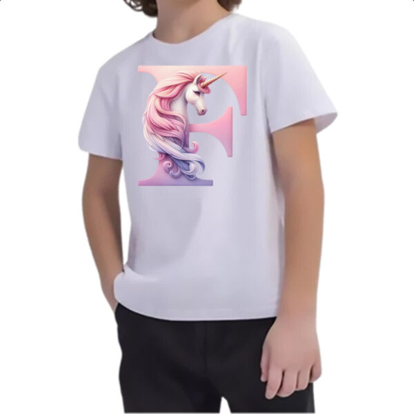 Camiseta Infanto Juvenil Unicornio Alfabeto Letra F - Imagem 2