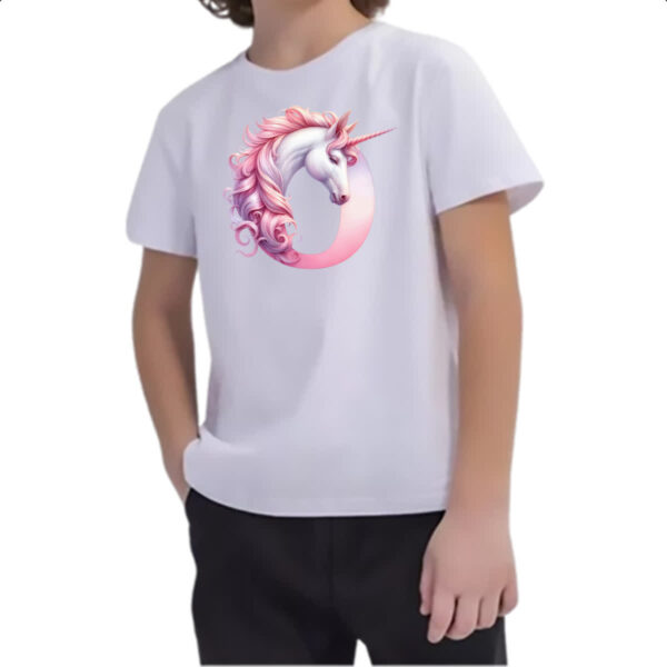 Camiseta Infanto Juvenil Unicornio Alfabeto Letra O - Imagem 2