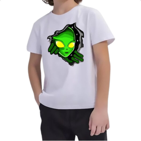 Camiseta Infanto Juvenil Portal dimensional com alienigena - Imagem 2