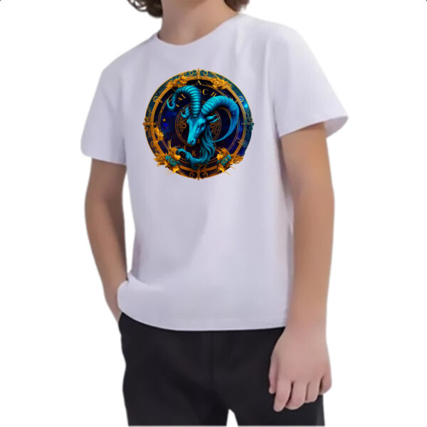 Camiseta Infanto Juvenil Signo de capricornio logo de luxo - Imagem 2
