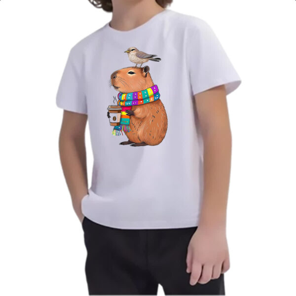Camiseta Infanto Juvenil Capivara de boas com cafe - Imagem 2