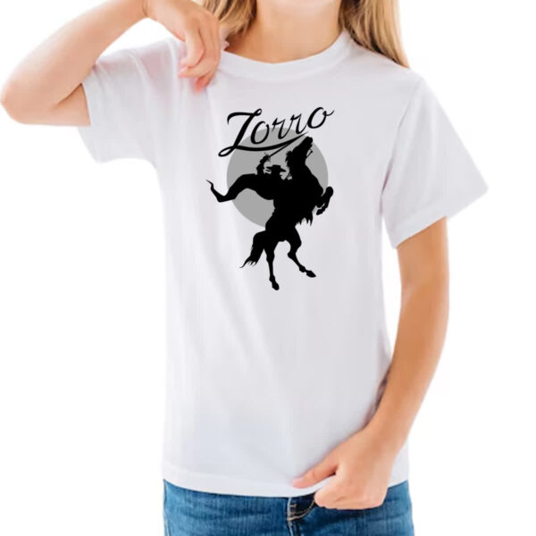 Camiseta Infanto Juvenil Zorro sob a lua - Imagem 3