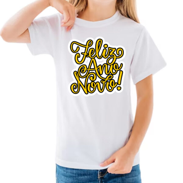 Camiseta Infanto Juvenil Feliz ano novo escrita dourada - Imagem 3