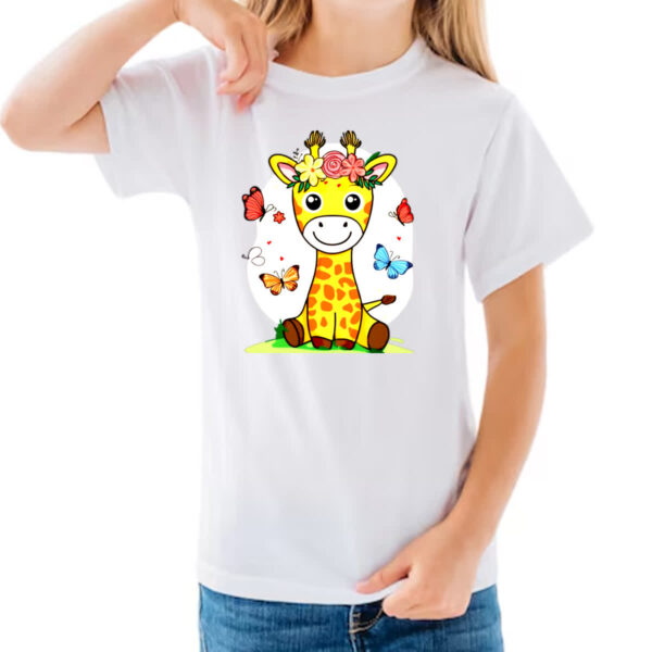 Camiseta Infanto Juvenil Girafa fofa borboletas - Imagem 3