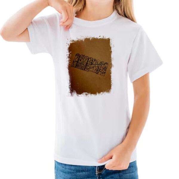 Camiseta Infanto Juvenil Grimm Chaves Mapa Floresta Negra - Imagem 3