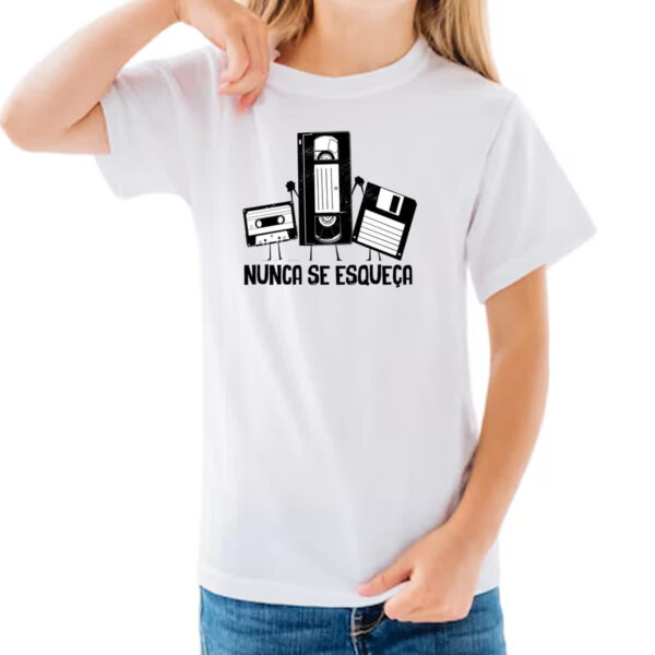 Camiseta Infanto Juvenil Nunca se esqueca K7 VHS e Disquete - Imagem 3