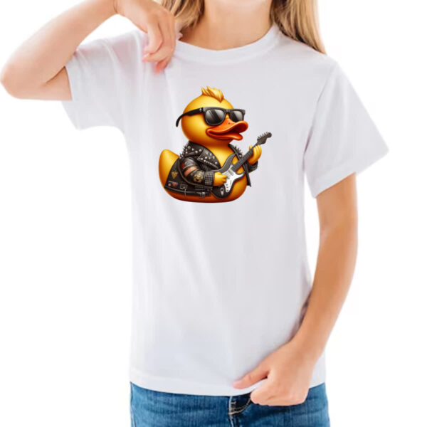 Camiseta Infanto Juvenil Patinho de borracha Rockeiro - Imagem 3