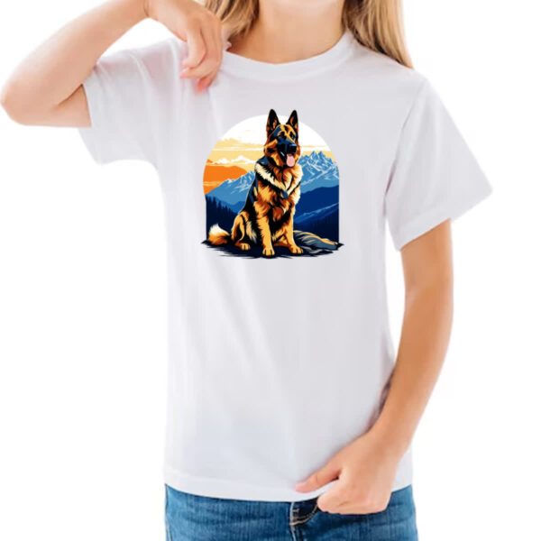 Camiseta Infanto Juvenil Pastor alemao montanhas - Imagem 3