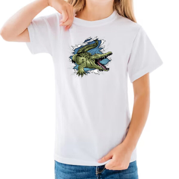 Camiseta Infanto Juvenil Crocodilo rasgando a camisa - Imagem 3
