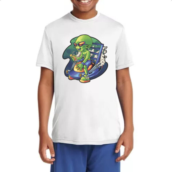 Camiseta Infanto Juvenil Alien relaxando de ferias - Imagem 4