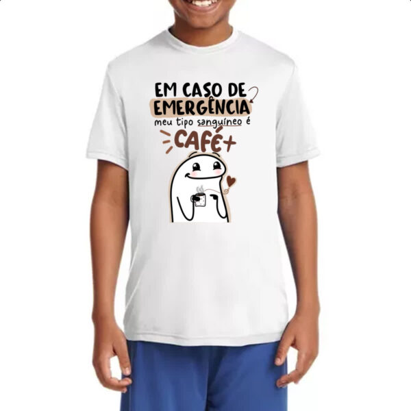 Camiseta Infanto Juvenil Em caso de emergencia meu sangue e cafe - Imagem 4