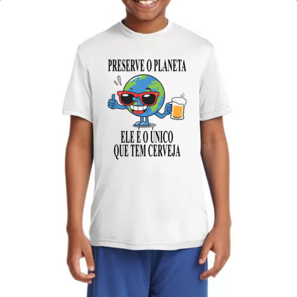 Camiseta Infanto Juvenil Preserve o planeta ele tem cerveja - Imagem 4