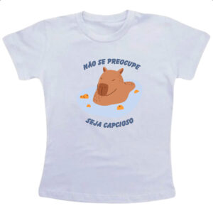 Camiseta Infanto Juvenil Capivara de boas na lagoa