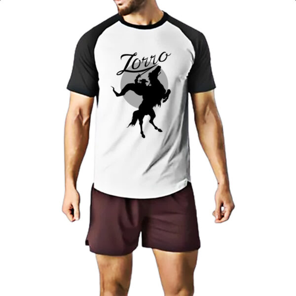 Camiseta Raglan Zorro sob a lua - Imagem 2