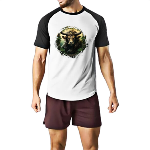 Camiseta Raglan Minotauro moldurado em folhas - Imagem 2