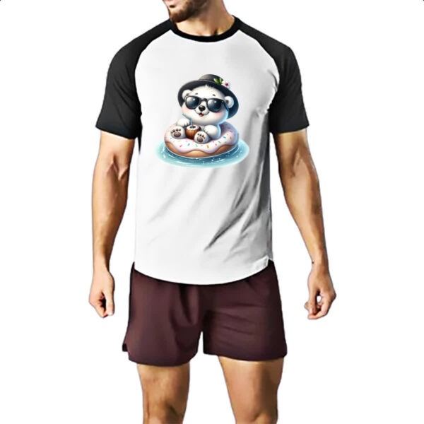 Camiseta Raglan Urso polar na boia - Imagem 2