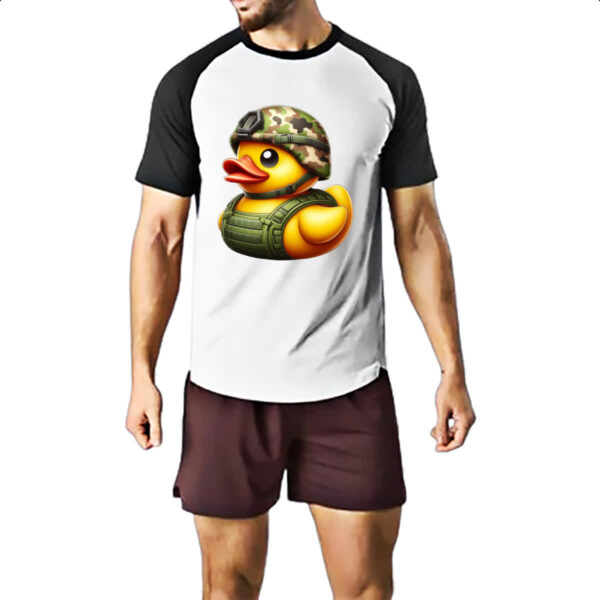 Camiseta Raglan Patinho de borracha Soldado - Imagem 2