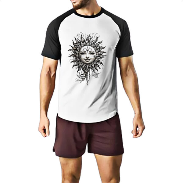 Camiseta Raglan Sol blackwork tatoo style - Imagem 2