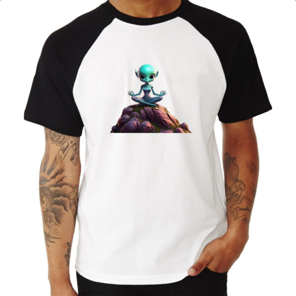 Camiseta Raglan Alien adamaste - Imagem 3