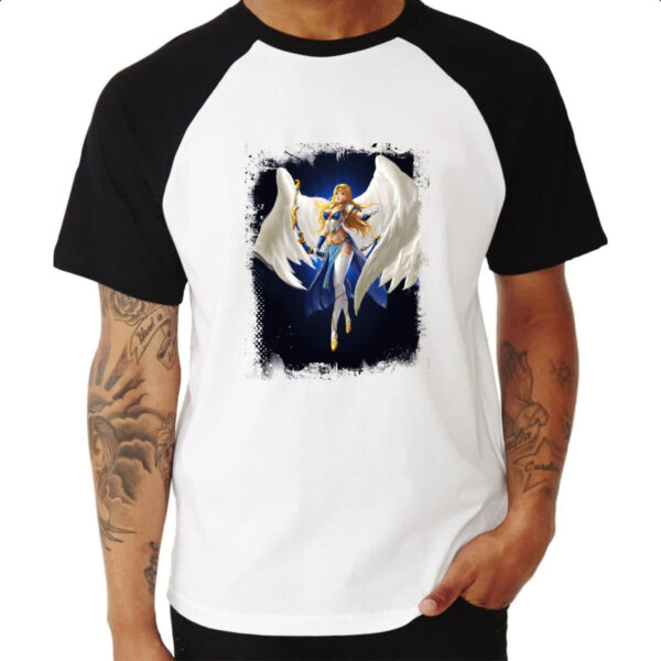 Camiseta Raglan Empires and Puzzles Heroi Atena - Imagem 3