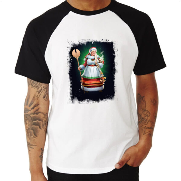 Camiseta Raglan Empires and Puzzles Heroi Mae do Norte - Imagem 3