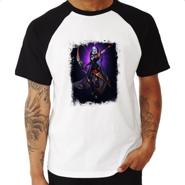 Camiseta Raglan Empires and Puzzles Heroi Seshat - Imagem 3