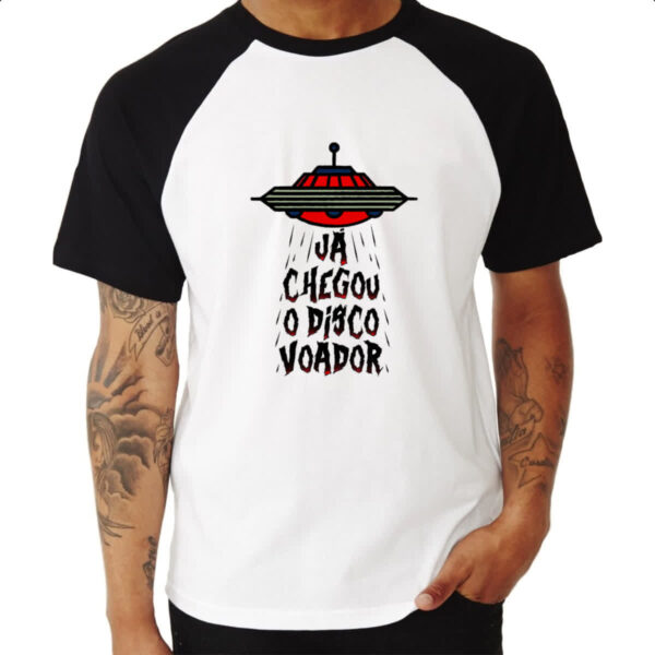 Camiseta Raglan Ja chegou o disco voador - Imagem 3