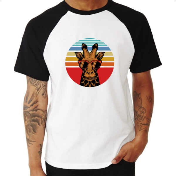 Camiseta Raglan Girafa ray ban sunset - Image 3