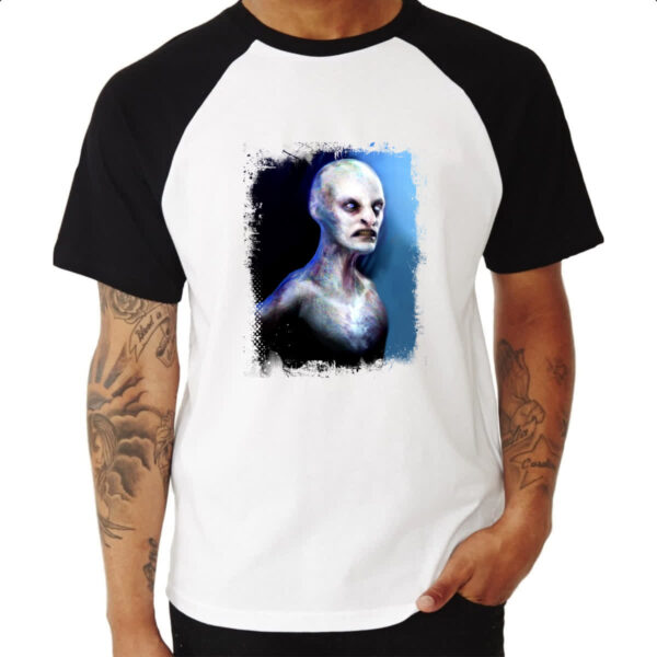 Camiseta Raglan Grimm Wesen Gluhenvolk - Imagem 3