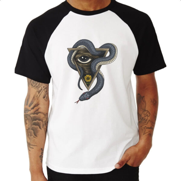 Camiseta Raglan Illuminati olho e serpente - Imagem 3