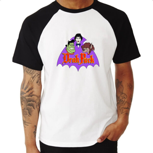 Camiseta Raglan Nostalgia Familia Dracula - Imagem 3